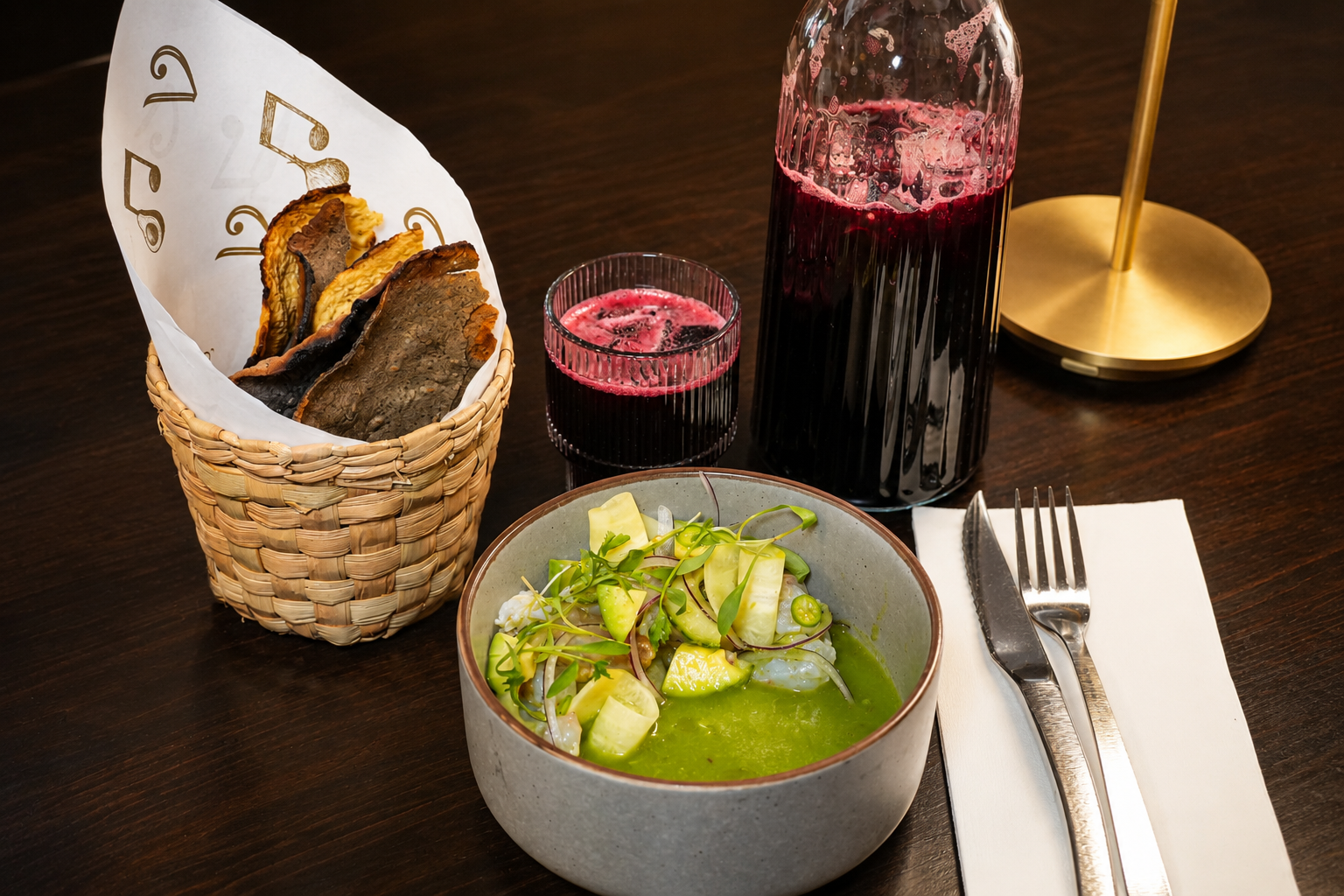 Ceviche verde, fresco y vibrante.