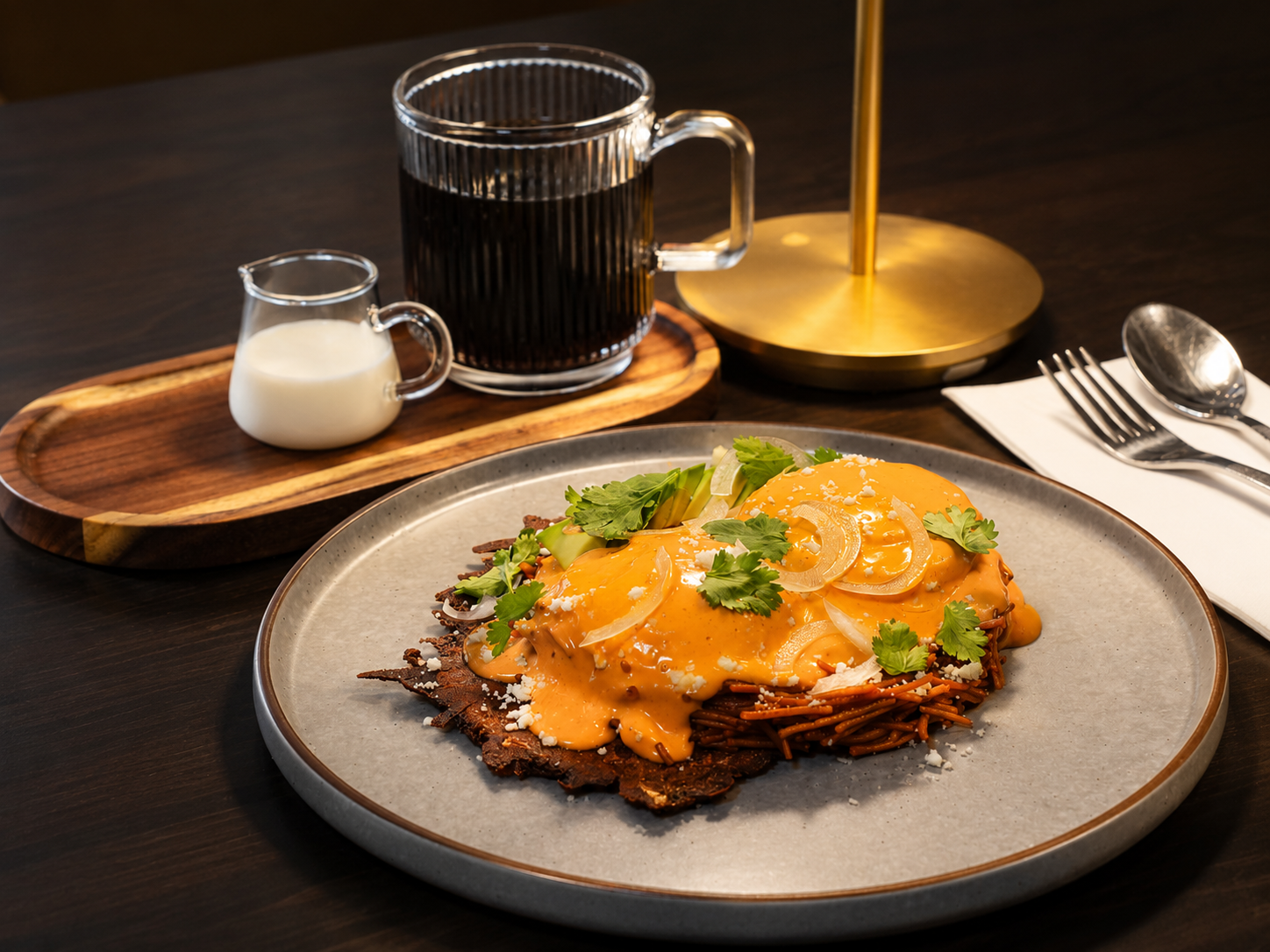 Versos Egg, yema dorada, mañana lenta.